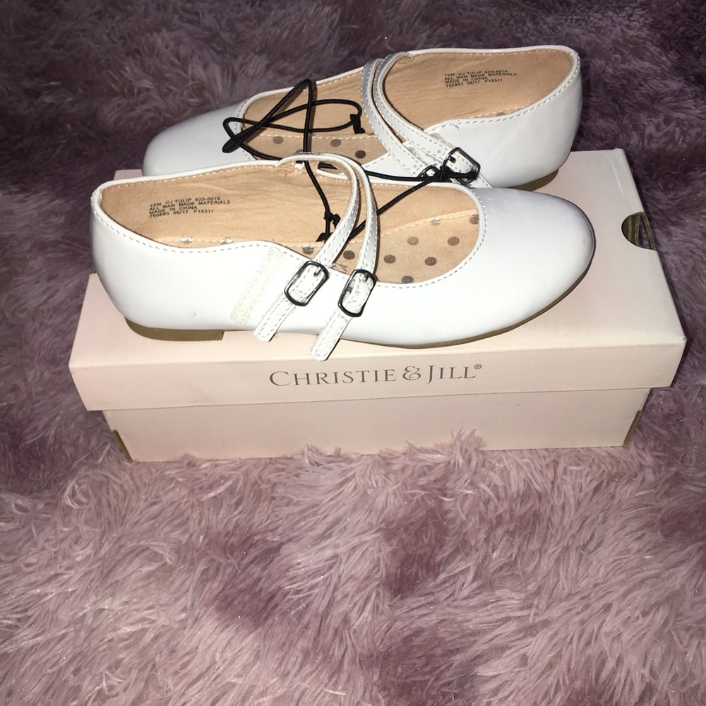 NWT Christie & Jill Girls Dress Shoes